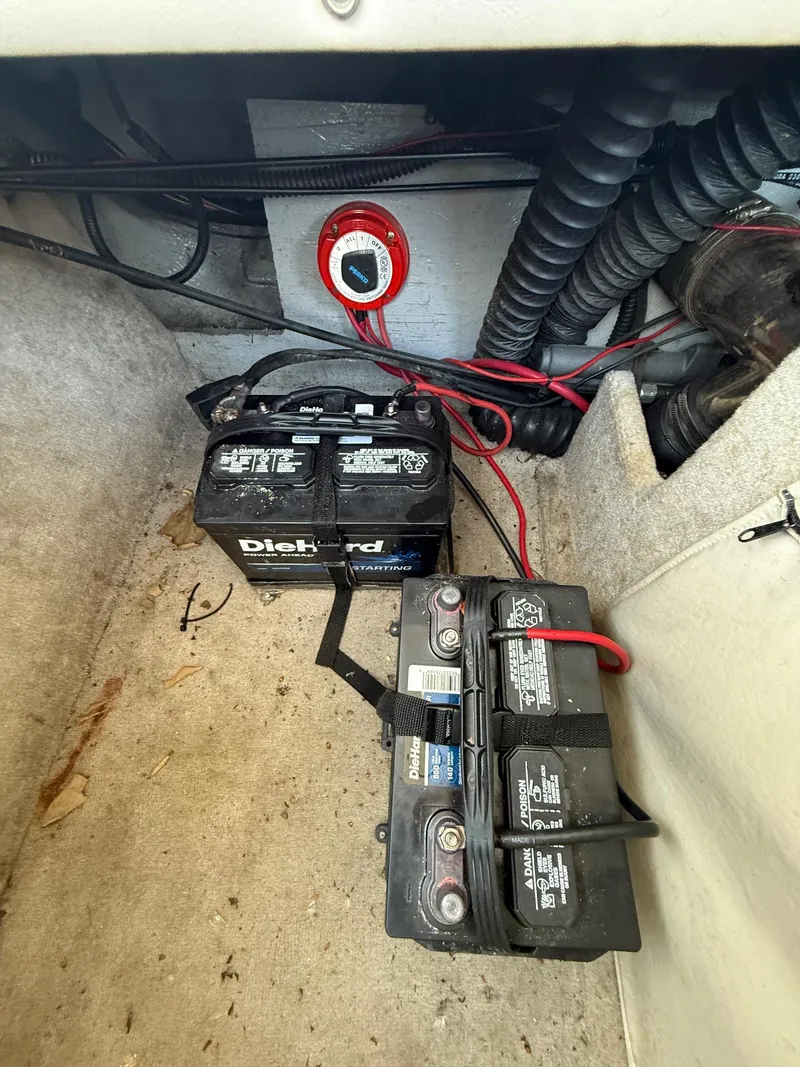 Slide: The Image of Crownline Boats 225 BR 1999 - 42