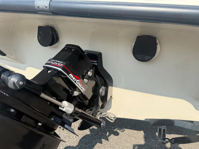 Slide: The Image of Crownline Boats 225 BR 1999 - 47