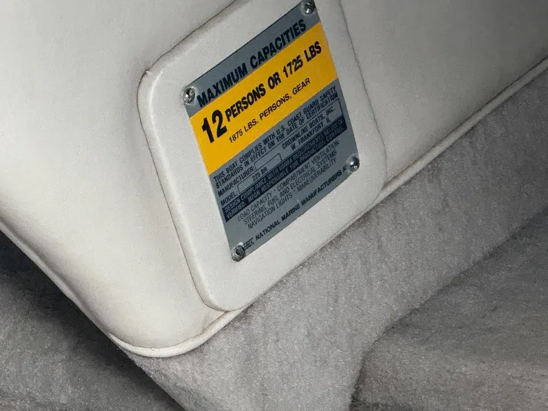 Slide: The Image of Crownline Boats 225 BR 1999 - 51