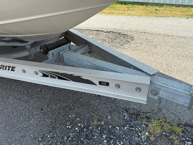 Slide: The Image of Crownline Boats 225 BR 1999 - 6