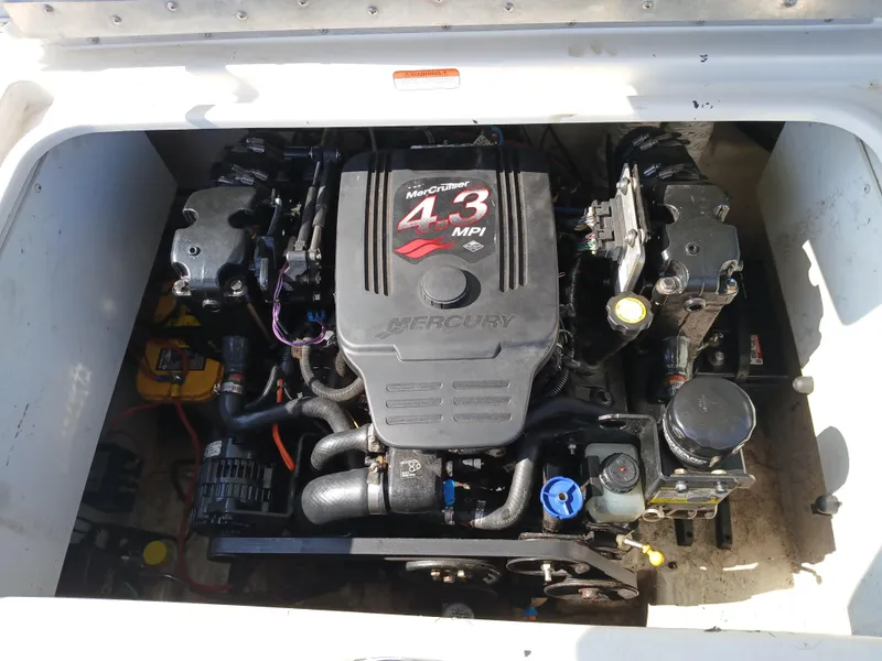 Slide: The Image of Engine compartment of a 2008 Tahoe Q7i with MerCruiser 4.3 MPI engine. - 23