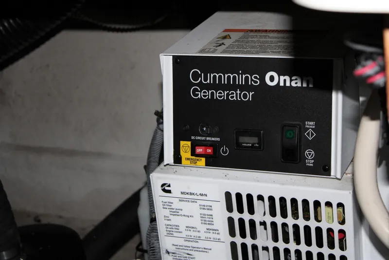 Slide: The Image of Sea Ray 450 Sundancer 2012 - 51