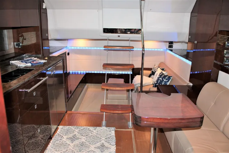 Slide: The Image of Sea Ray 450 Sundancer 2012 - 52