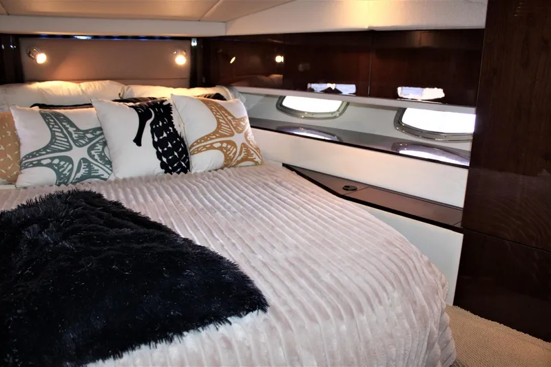 Slide: The Image of Sea Ray 450 Sundancer 2012 - 72