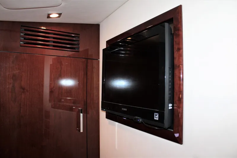 Slide: The Image of Sea Ray 450 Sundancer 2012 - 74