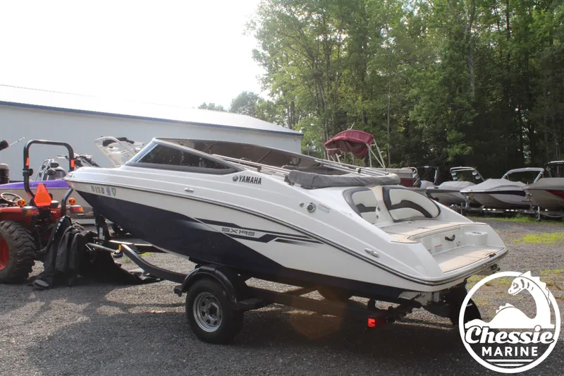 Slide: The Image of Yamaha 195 2022 - 9