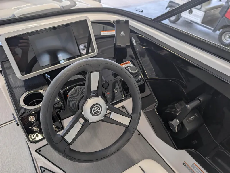 Slide: The Image of Yamaha AR250 2025 - 13