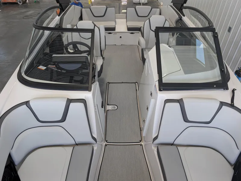 Slide: The Image of Yamaha AR250 2025 - 17