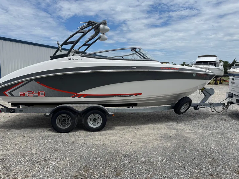 Slide: The Image of Yamaha AR240 HO 2015 - 1