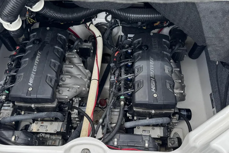 Slide: The Image of Yamaha AR240 HO 2015 - 12