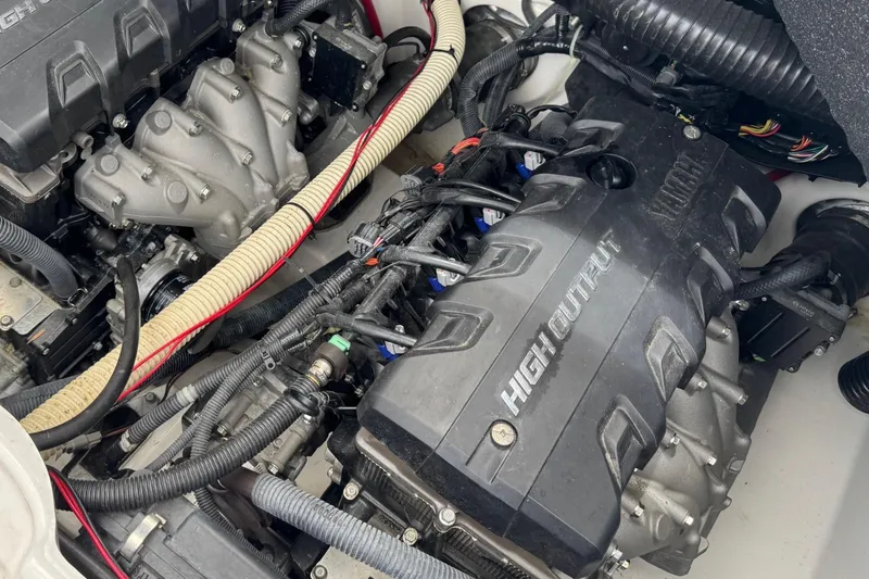 Slide: The Image of Yamaha AR240 HO 2015 - 13