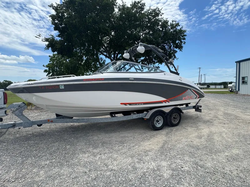 Slide: The Image of Yamaha AR240 HO 2015 - 2