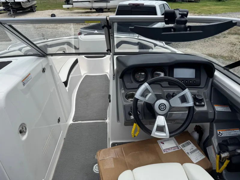 Slide: The Image of Yamaha AR240 HO 2015 - 5