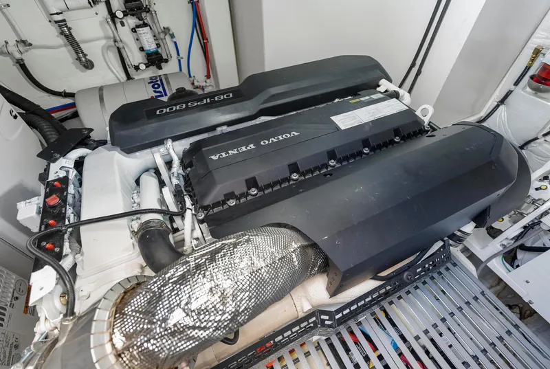 Slide: The Image of Tiara C49 Coupe 2022 - 50