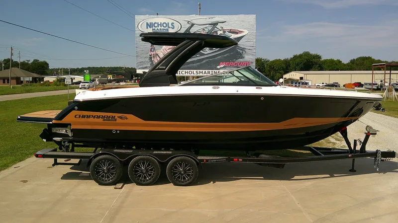 Slide: The Image of Chaparral 30 Surf 2026 - 1