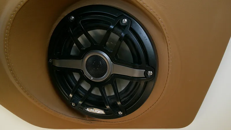 Slide: The Image of Chaparral 30 Surf 2026 - 12