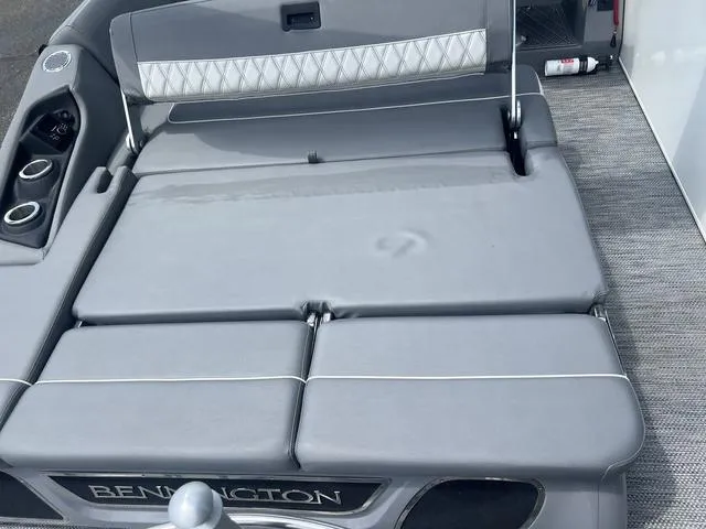 Slide: The Image of Bennington 23 RXSB Performance Tri-Toon Pontoon 2024 - 26