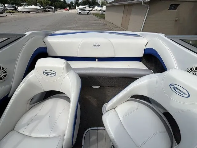 Slide: The Image of Ebbtide 192 SE BOWRIDER 2012 - 16