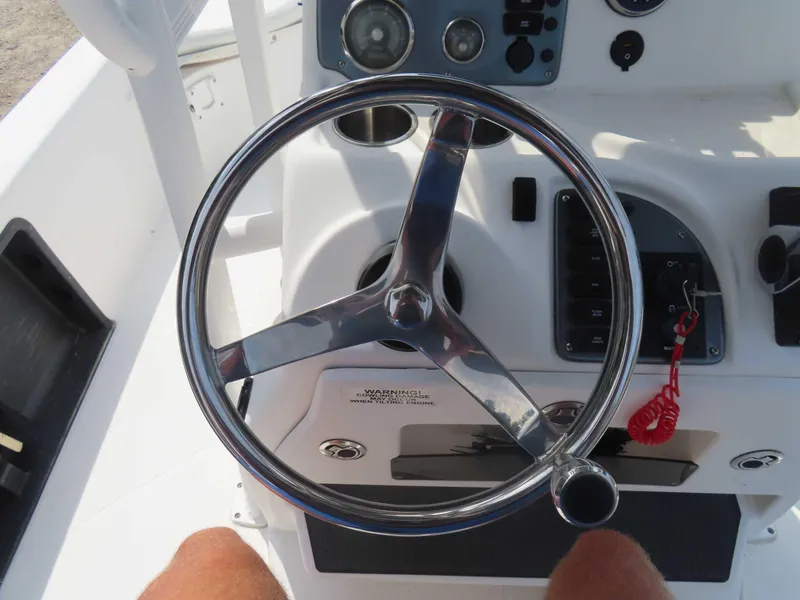 Slide: The Image of Blue Wave 2300SL 2018 - 13