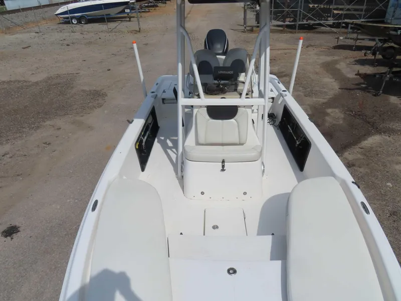 Slide: The Image of Blue Wave 2300SL 2018 - 22