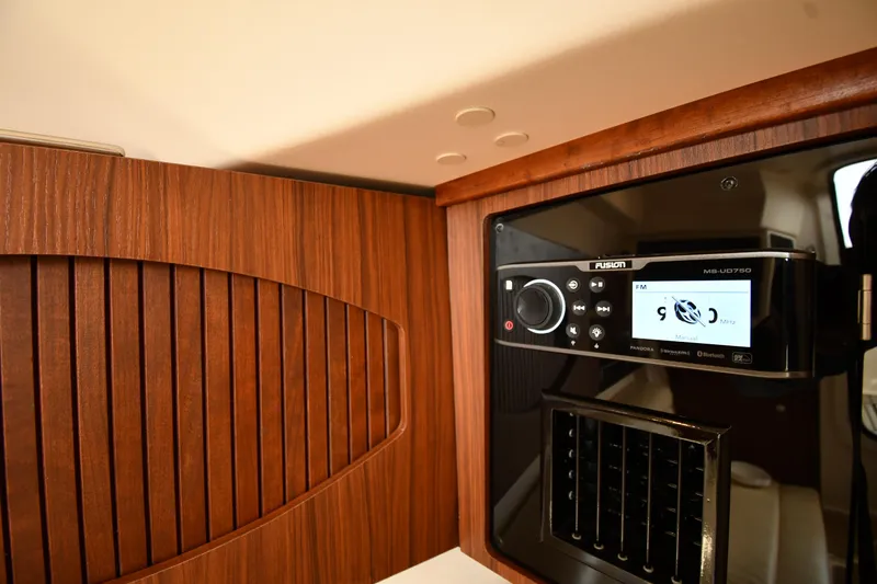 Slide: The Image of Grady-White Freedom 335 2018 - 50