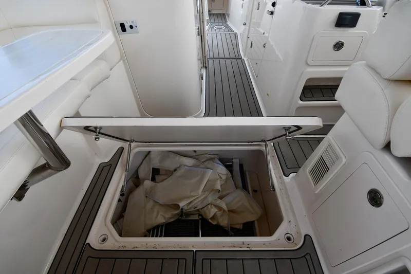 Slide: The Image of Grady-White Freedom 335 2018 - 54