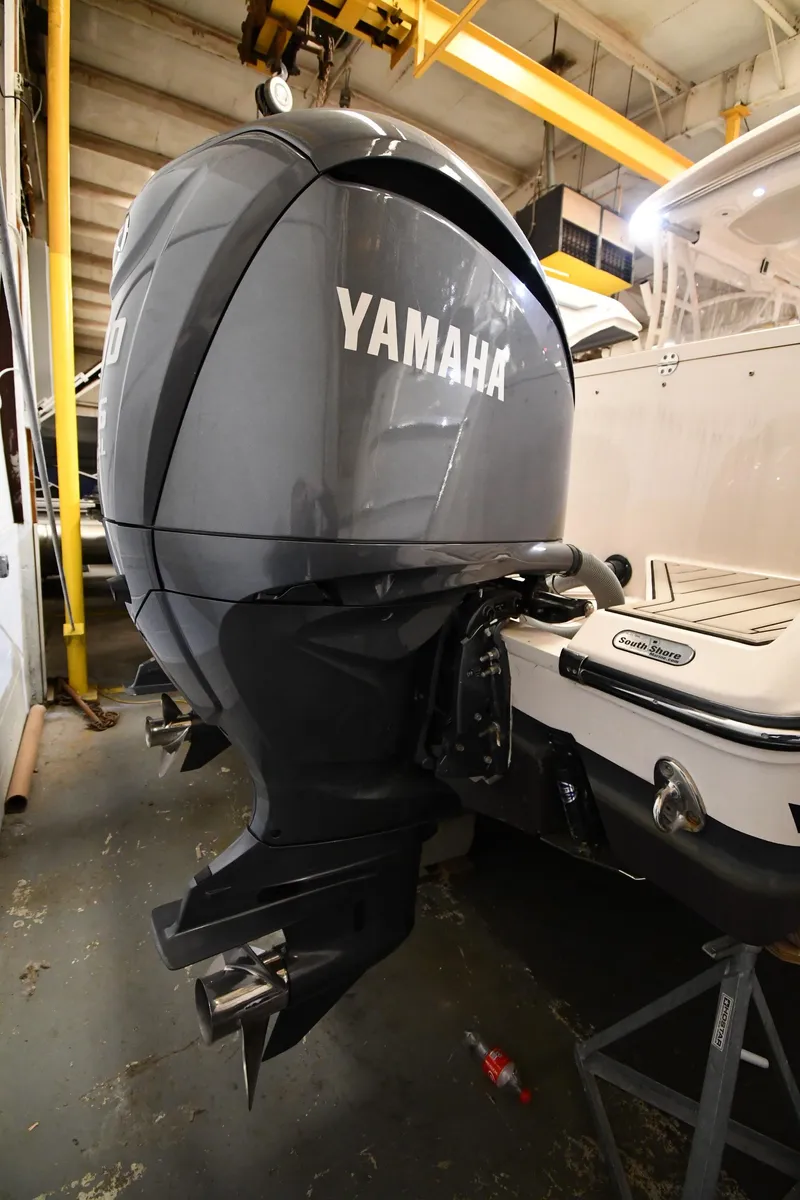 Slide: The Image of Grady-White Freedom 335 2018 - 59