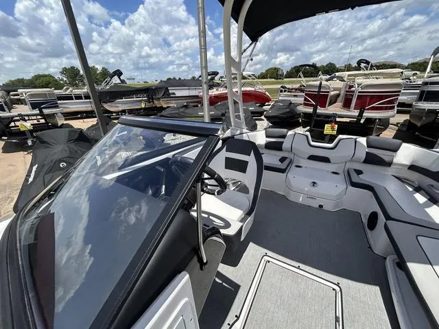 Slide: The Image of Yamaha AR195 2023 - 10