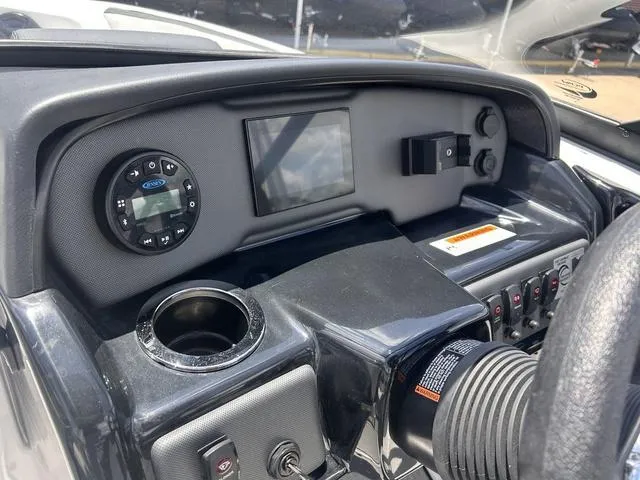 Slide: The Image of Yamaha AR195 2023 - 14