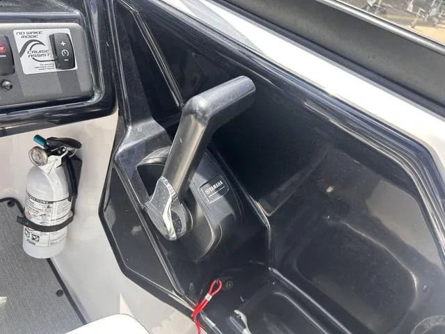 Slide: The Image of Yamaha AR195 2023 - 15