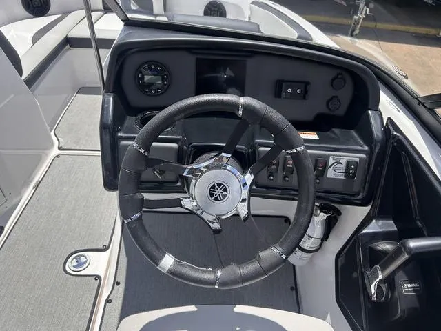 Slide: The Image of Yamaha AR195 2023 - 16