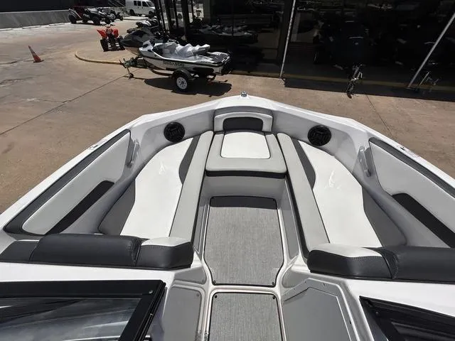 Slide: The Image of Yamaha AR195 2023 - 8