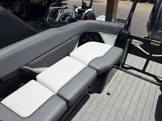 Slide: The Image of Veranda V One 25 2026 - 15