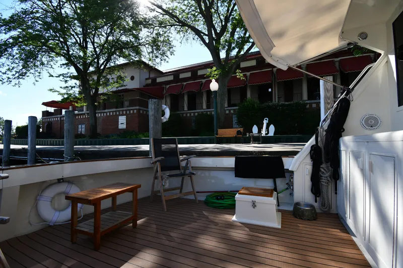 Slide: The Image of Viking 48 Convertible 1988 - 15