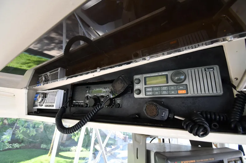 Slide: The Image of Viking 48 Convertible 1988 - 29