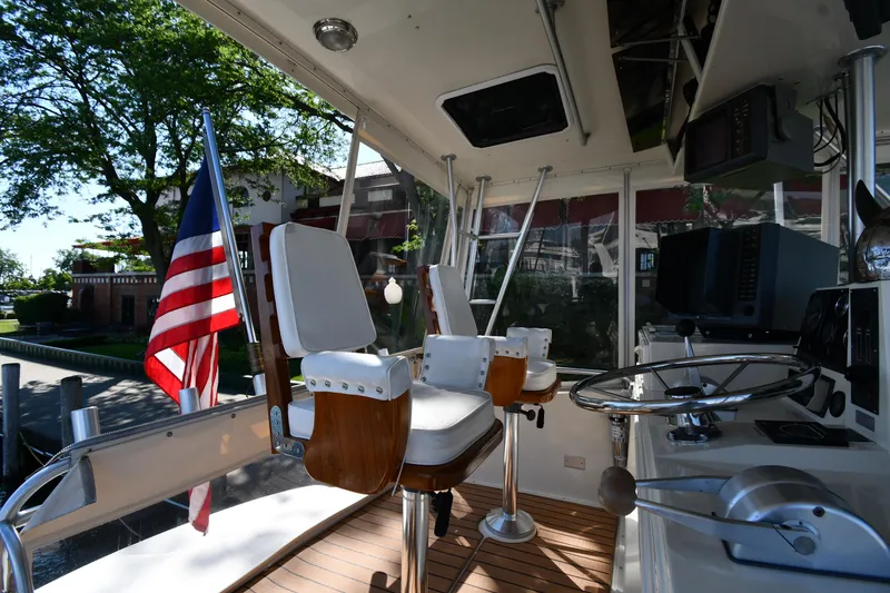 Slide: The Image of Viking 48 Convertible 1988 - 30