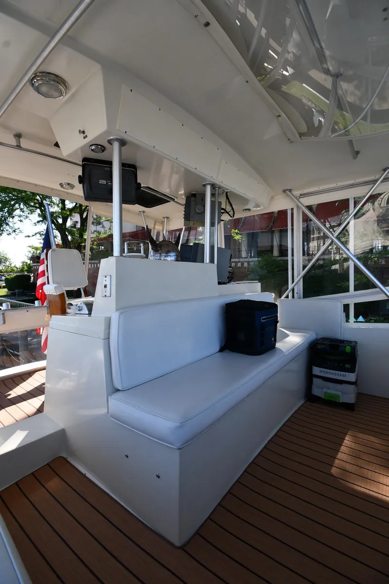 Slide: The Image of Viking 48 Convertible 1988 - 37