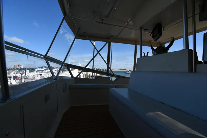 Slide: The Image of Viking 48 Convertible 1988 - 38