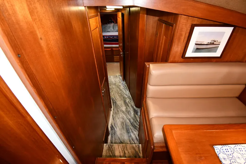 Slide: The Image of Viking 48 Convertible 1988 - 41