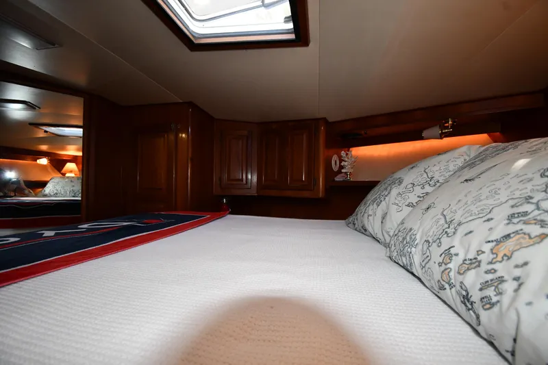 Slide: The Image of Viking 48 Convertible 1988 - 46