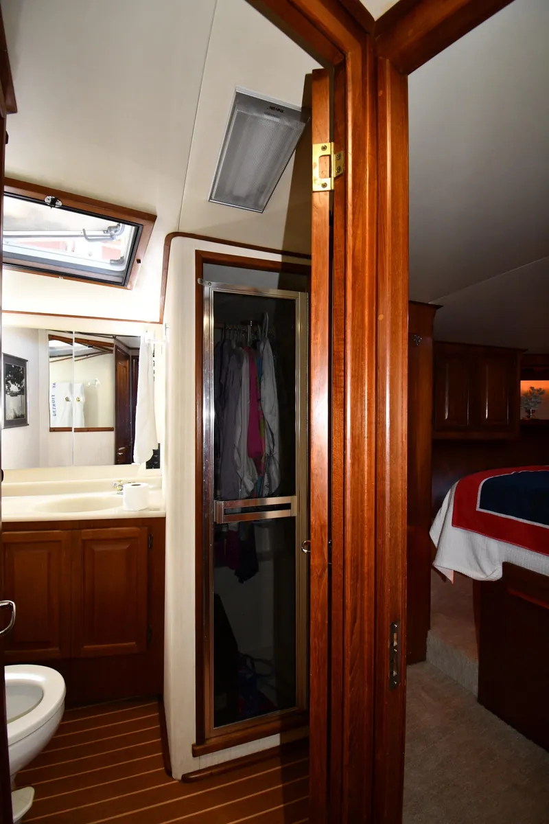 Slide: The Image of Viking 48 Convertible 1988 - 51