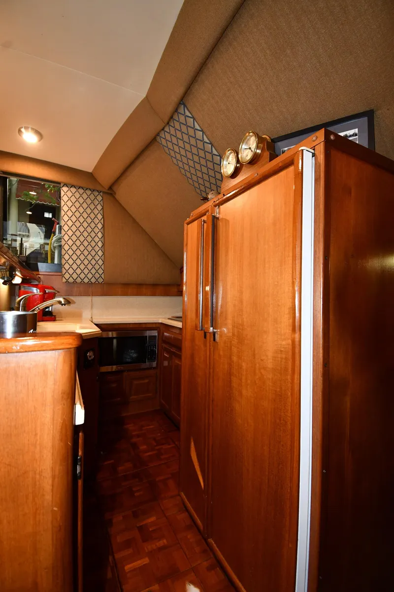 Slide: The Image of Viking 48 Convertible 1988 - 69