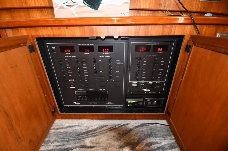 Slide: The Image of Viking 48 Convertible 1988 - 78