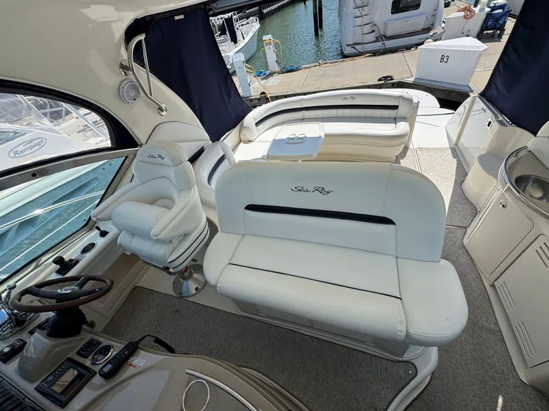 Slide: The Image of Sea Ray 44 Sundancer 2008 - 17