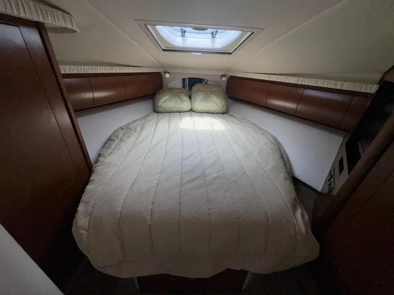 Slide: The Image of Sea Ray 44 Sundancer 2008 - 25