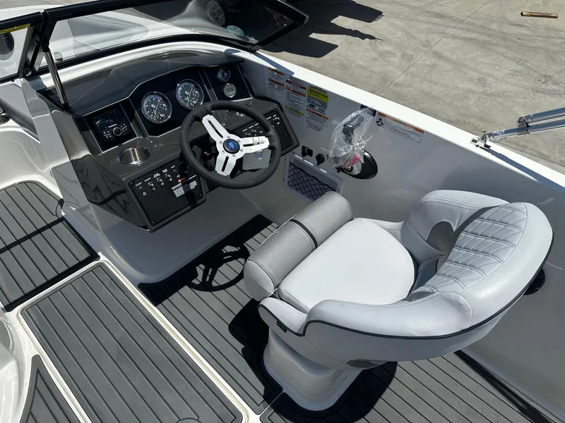 Slide: The Image of Bayliner VR Series VR5 Bowrider w/ 200HP Mercury! 2025 - 4