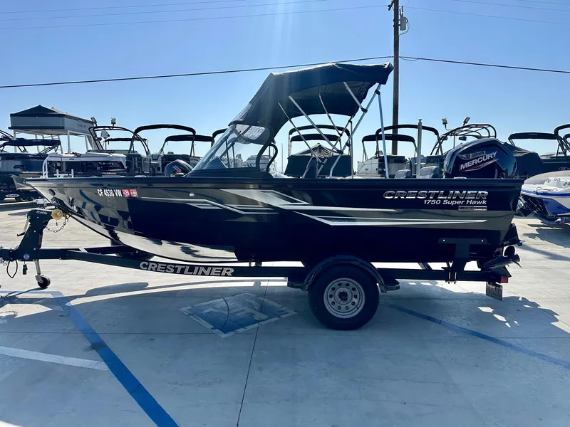 Slide: The Image of Crestliner 1750 Super Hawk Walk-Through JS w/ 115HP Mercury! 2022 - 4