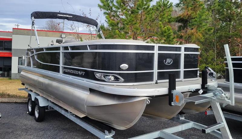 Slide: The Image of Princecraft Vectra 23 2023 - 10