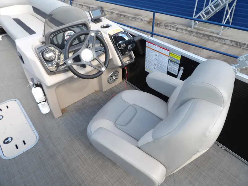 Slide: The Image of Princecraft Vectra 23 2023 - 5