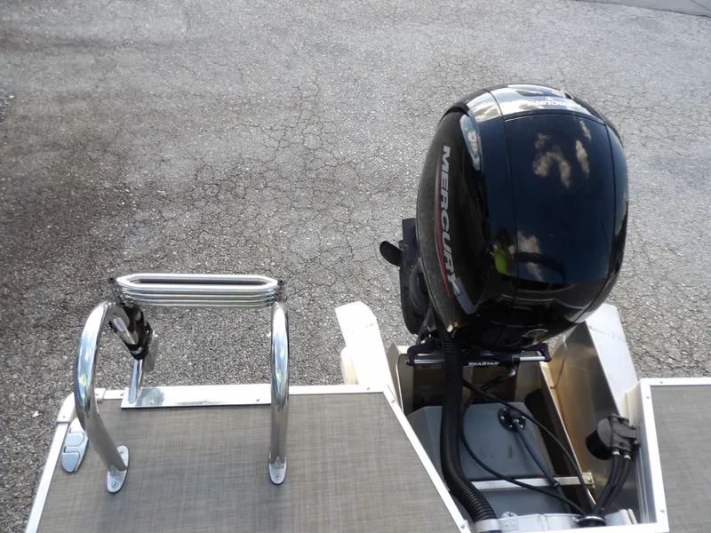 Slide: The Image of Princecraft Vectra 23 2023 - 9